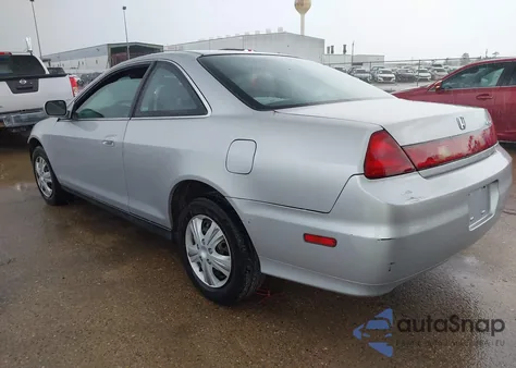 2001 Honda Accord 2.3 Lx z USA, uszkodzony, nr VIN 1HGCG32641A019028